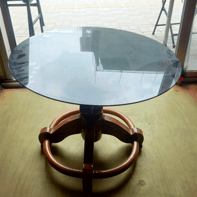 Glass Round Table 